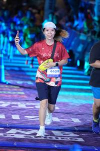 BIB: 4409
                            <button type="button" onclick="openModal(26262009)" class="btn btn-primary btn-sm float-right btn-popup" data-toggle="modal" data-target=".modal-high-quality">
                        <i class="fas fa-shopping-cart"></i> Add to Cart
                    </button>
                                            <button type="button" onclick="isThisMe(26262009, true)" class="btn btn-success btn-sm float-right btn-popup btn-isme hidden" data-toggle="tooltip" data-placement="bottom" title="นี่คือรูปของคุณใช่ไหม คลิกที่นี่เพื่อเอาเข้าอัลบั้ม">
                        <i class="fas fa-plus"></i> Add to album
                    </button>
                    <button type="button" onclick="isThisMe(26262009, false)" class="btn btn-warning btn-sm float-right btn-popup btn-isnotme hidden">
                        <i class="fas fa-ban"></i> Remove from album
                    </button>